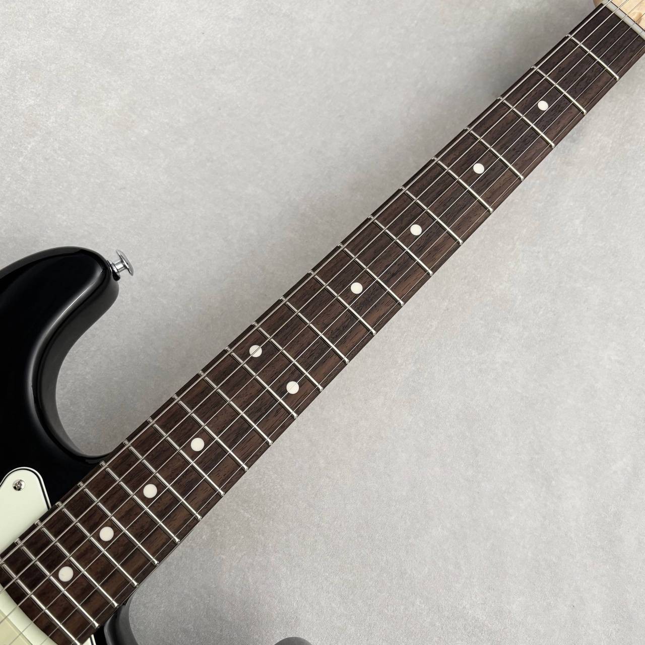 Black Sigma SSH Smoker Guitar Model #25J05 3.4kg Used