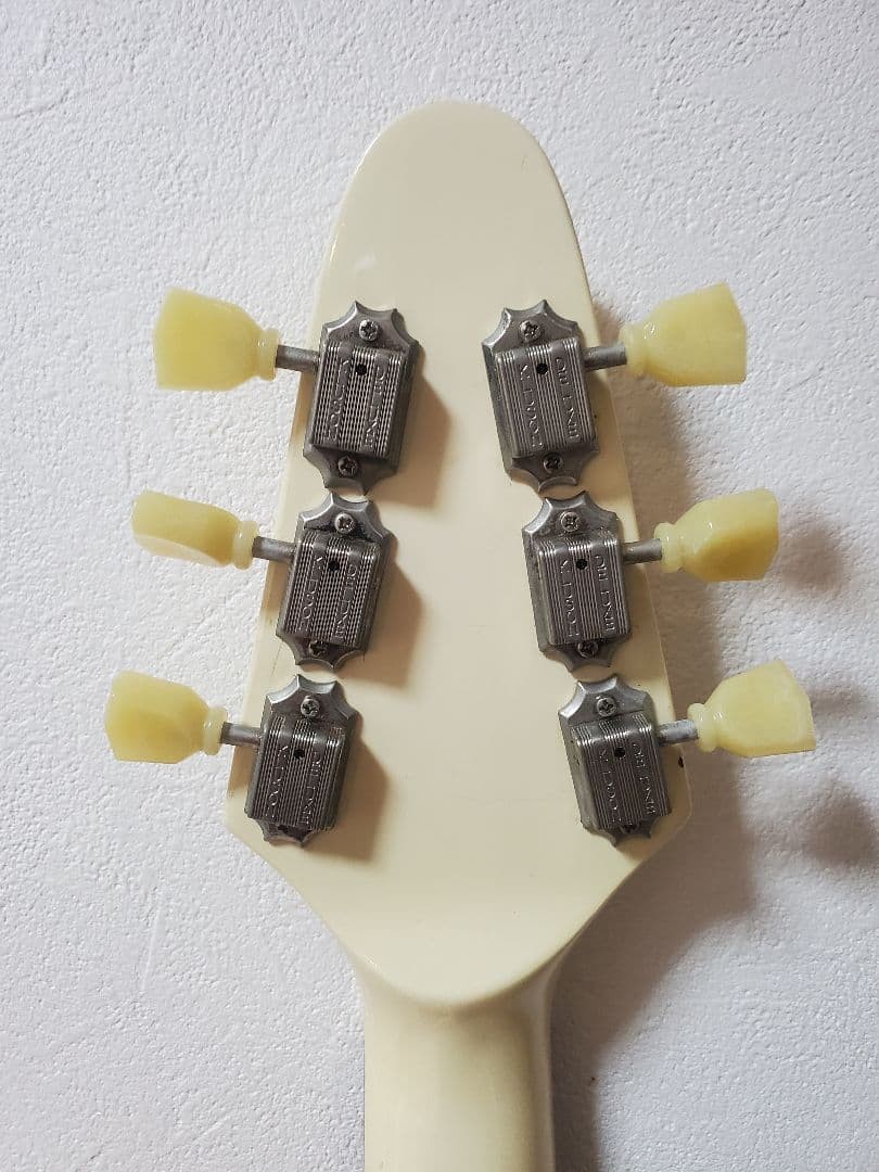 Fernandes Flying V 70’s White Electric Guitar W/Gig Bag Shipping From Japan