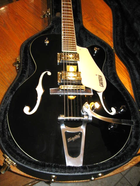 GRETSCH G5120 BLACK 2011 MINT W/BLACK HARDSHELL CASE #625-4