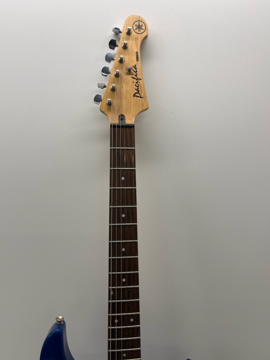 YAMAHA PACIFICA PAC 012 – BLUE (P06036889)