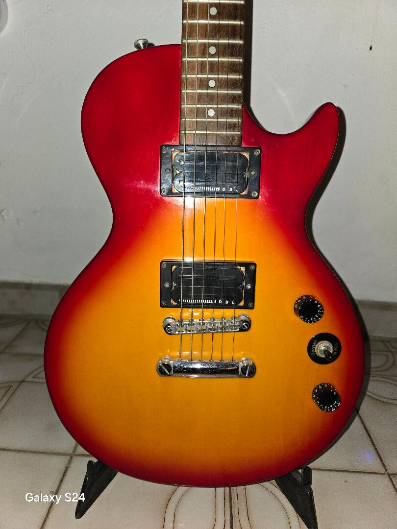 Vintage Guitar Epiphone Special plus Inspired by Gibson Model Red Sunburst