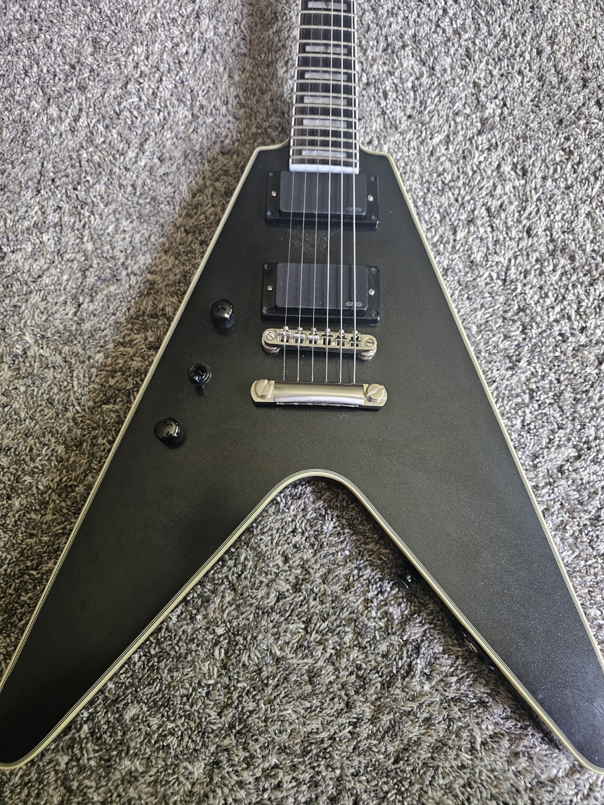 left handed Epiphone Prophecy Flying V Black 6-String Solidbody