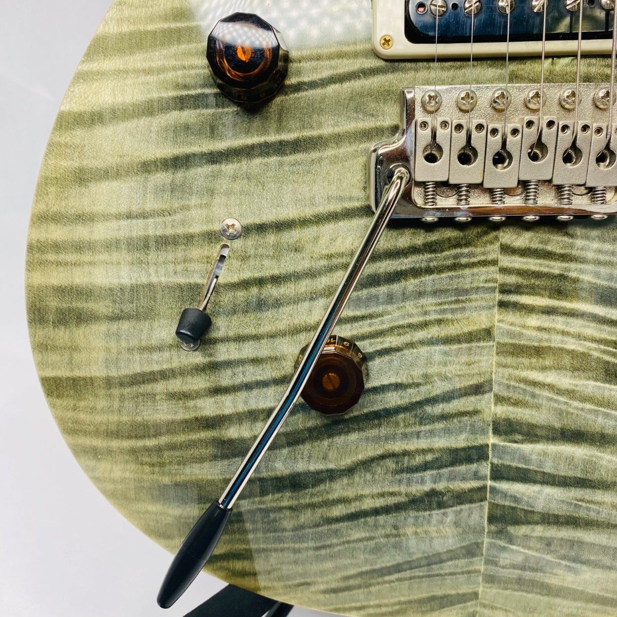 PRS SE CUSTOM 24 Lefty Trampas Green Guitar Gig Case Included
