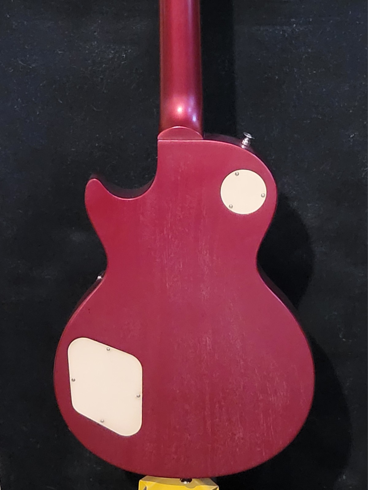 *REDUCED $200.00* Gibson Les Paul ” LPJ ” Electric Guitar w/ UPGRADES & SKB HSC