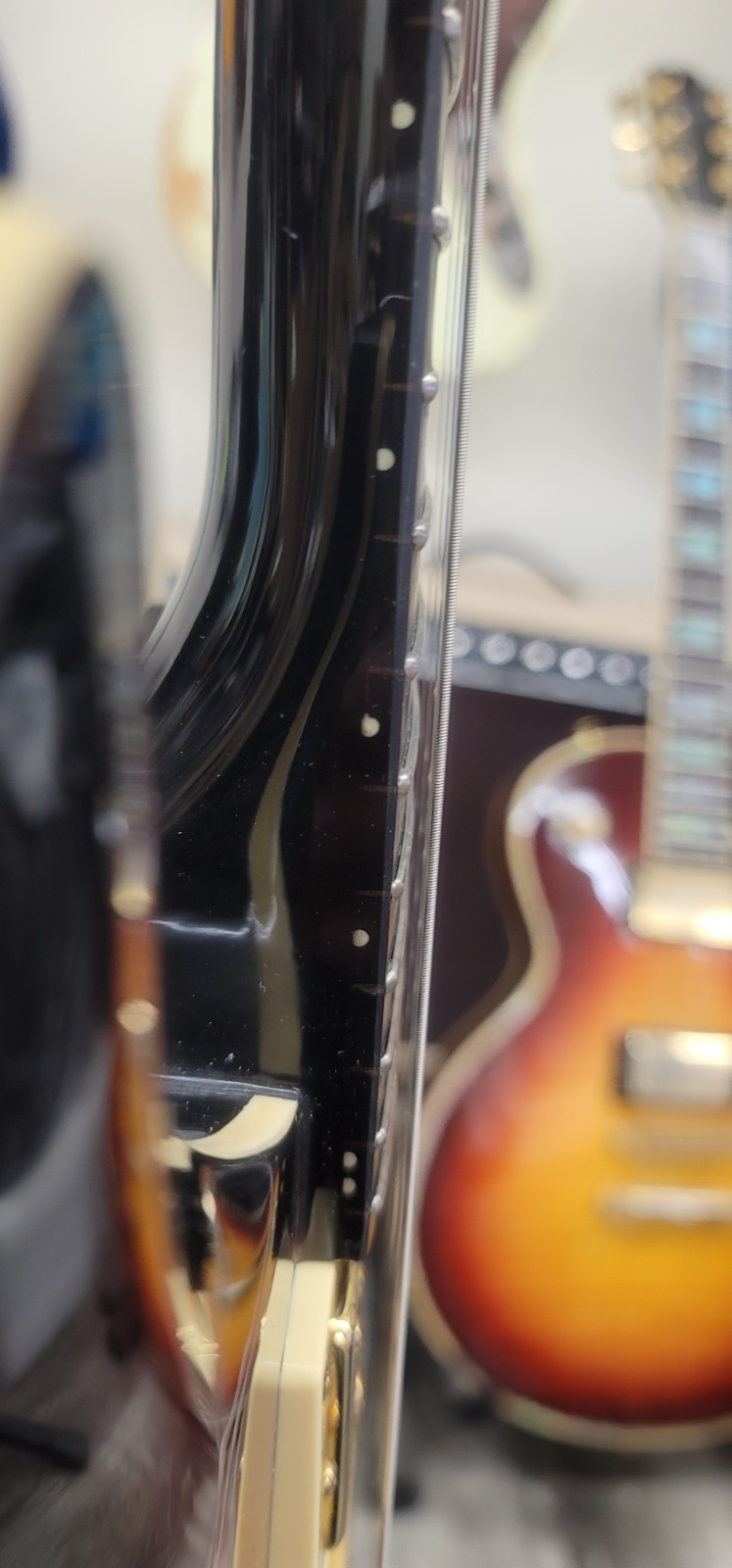 AIO Wolf W400 Electric Guitar – Sunburst Setup with 9-42 Strings GS-012