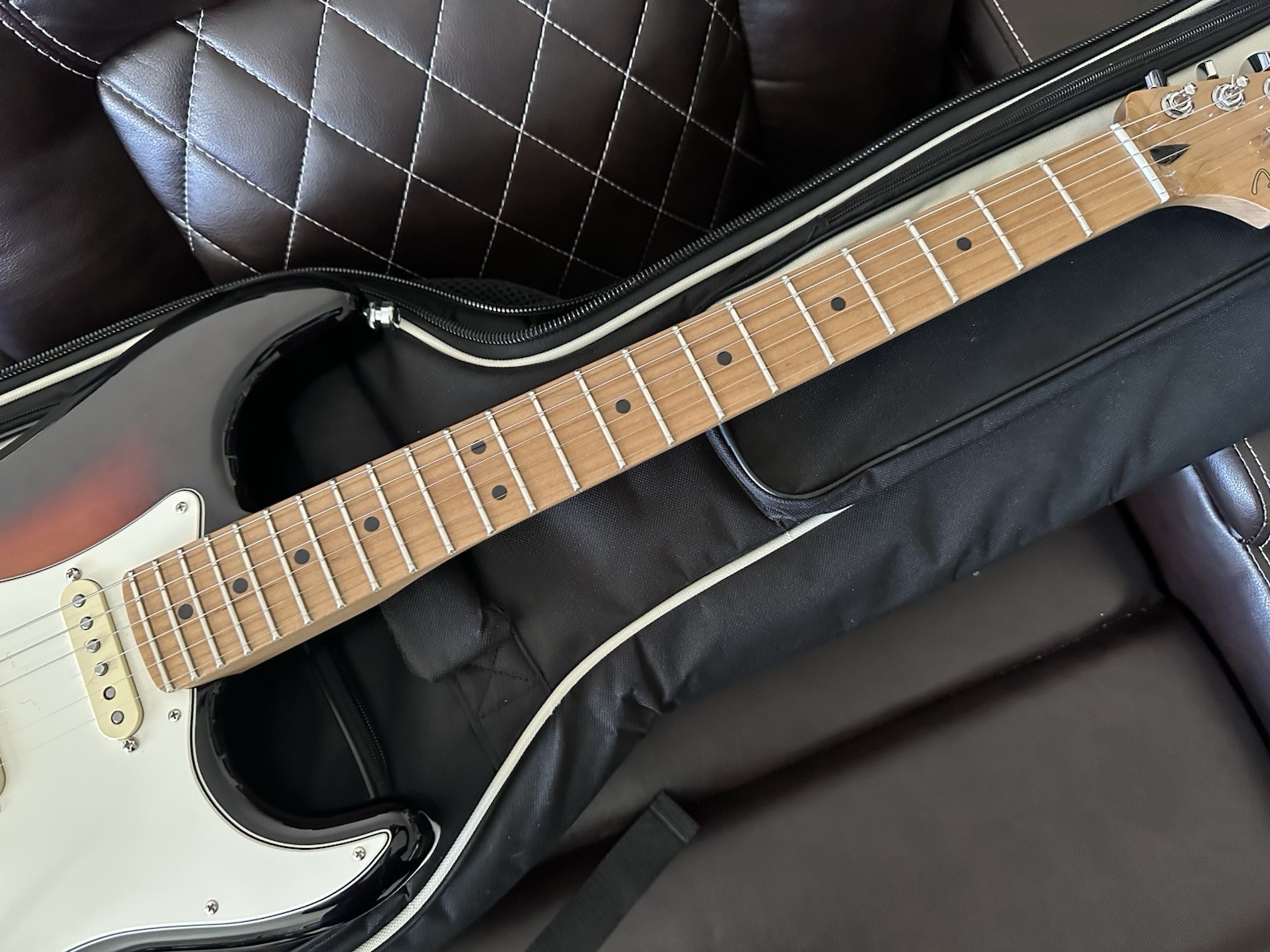 2024 Fender Vintera Stratocaster W 57/62 USA Pickups And Locking Tuners