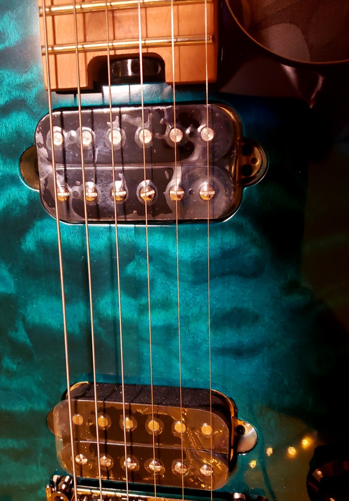 EVH Wolfgang Guitar Standard Plus Quilted Chlorine Burst Floyd Big Block 42mm.