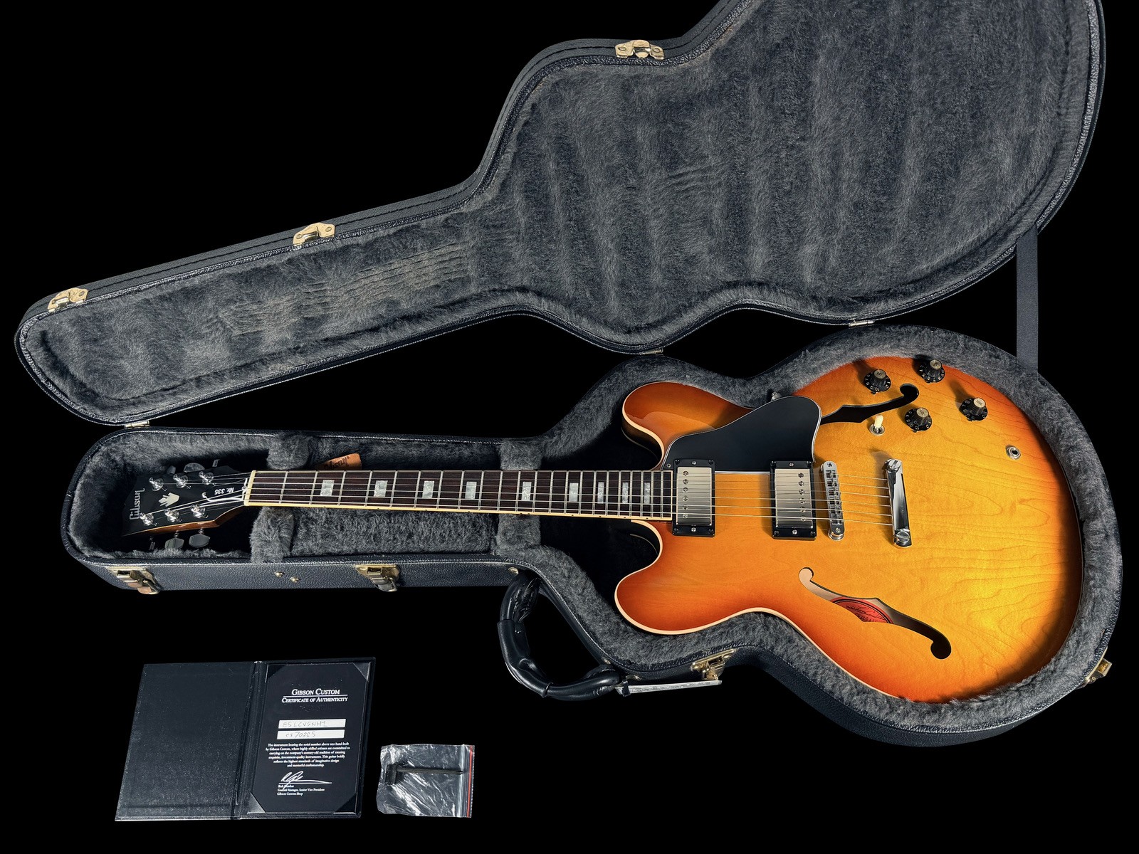 2007 GIBSON ES-335 LARRY CARLTON SIGNATURE MR. 335 CUSTOM SHOP MEMPHIS