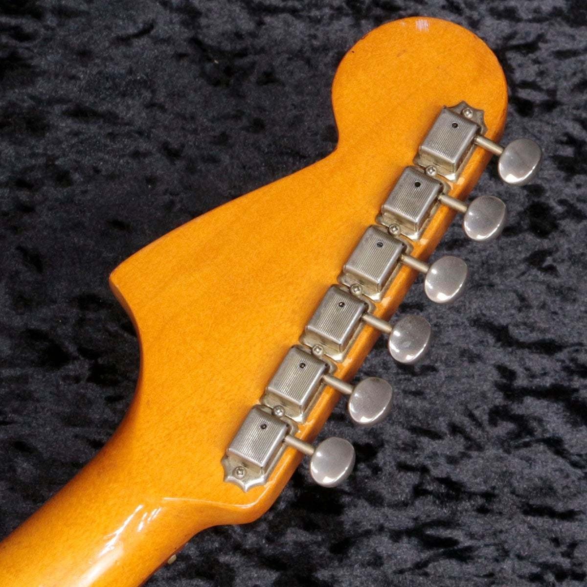 Fender American Vintage 62 Jaguar Candy Apple Red w/hard case USED
