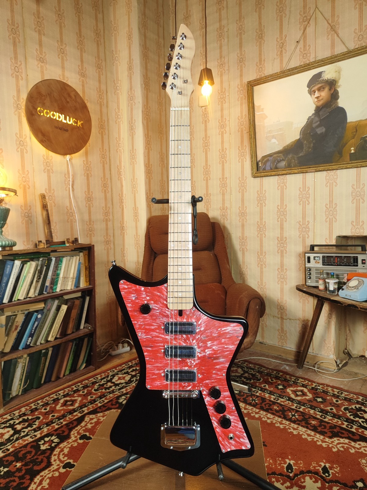 Krunk Ani Style Black Custom Guitar Soviet Era Reissue Rare USSR Retro