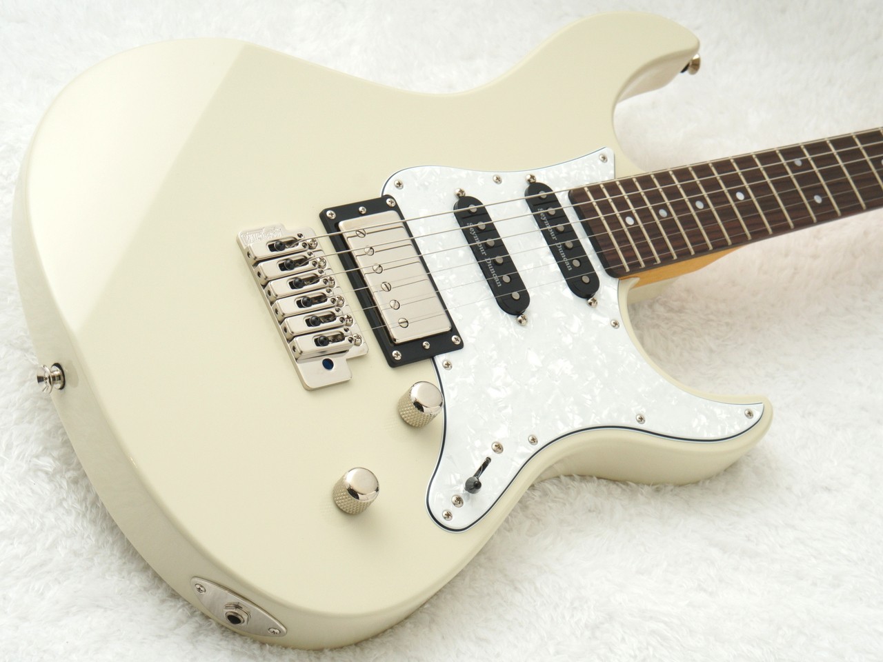 YAMAHA PACIFICA PAC612VIIX -Vintage White VW- #ILJ103362 3.58kg Limited quantity