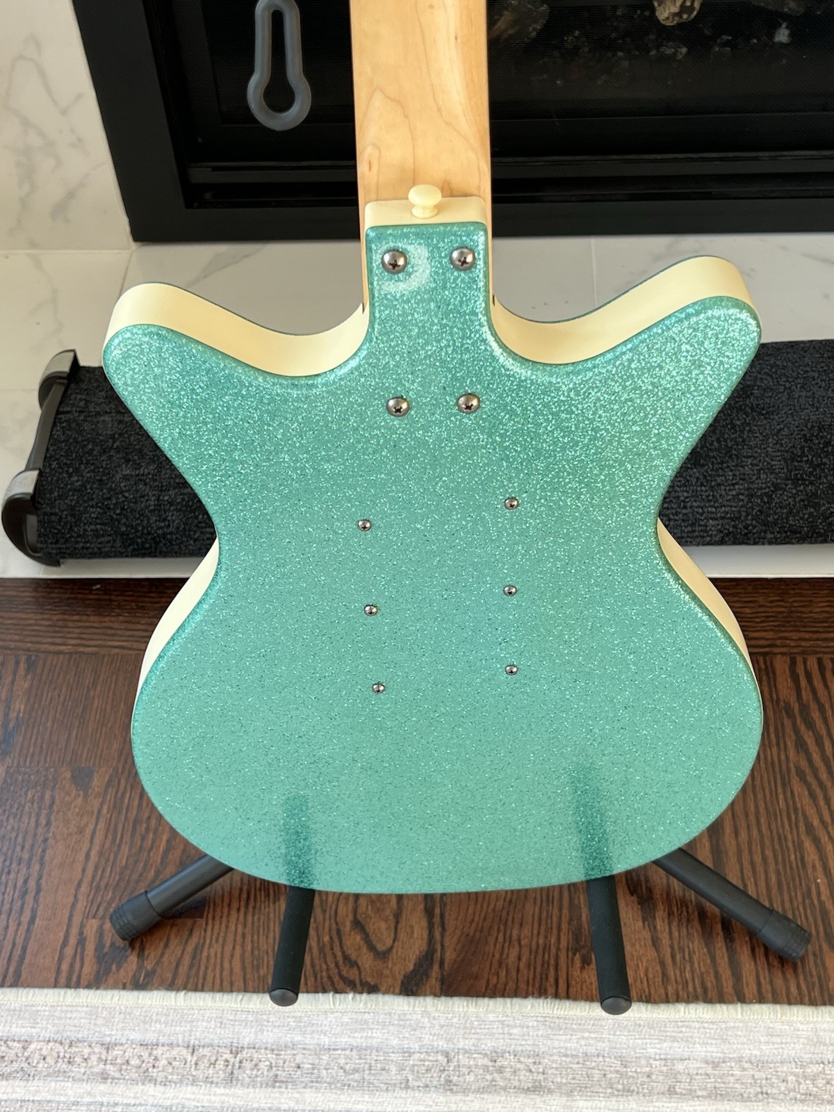 Danelectro DC-3 Electric Guitar Green Sparkle 1999 Vintage