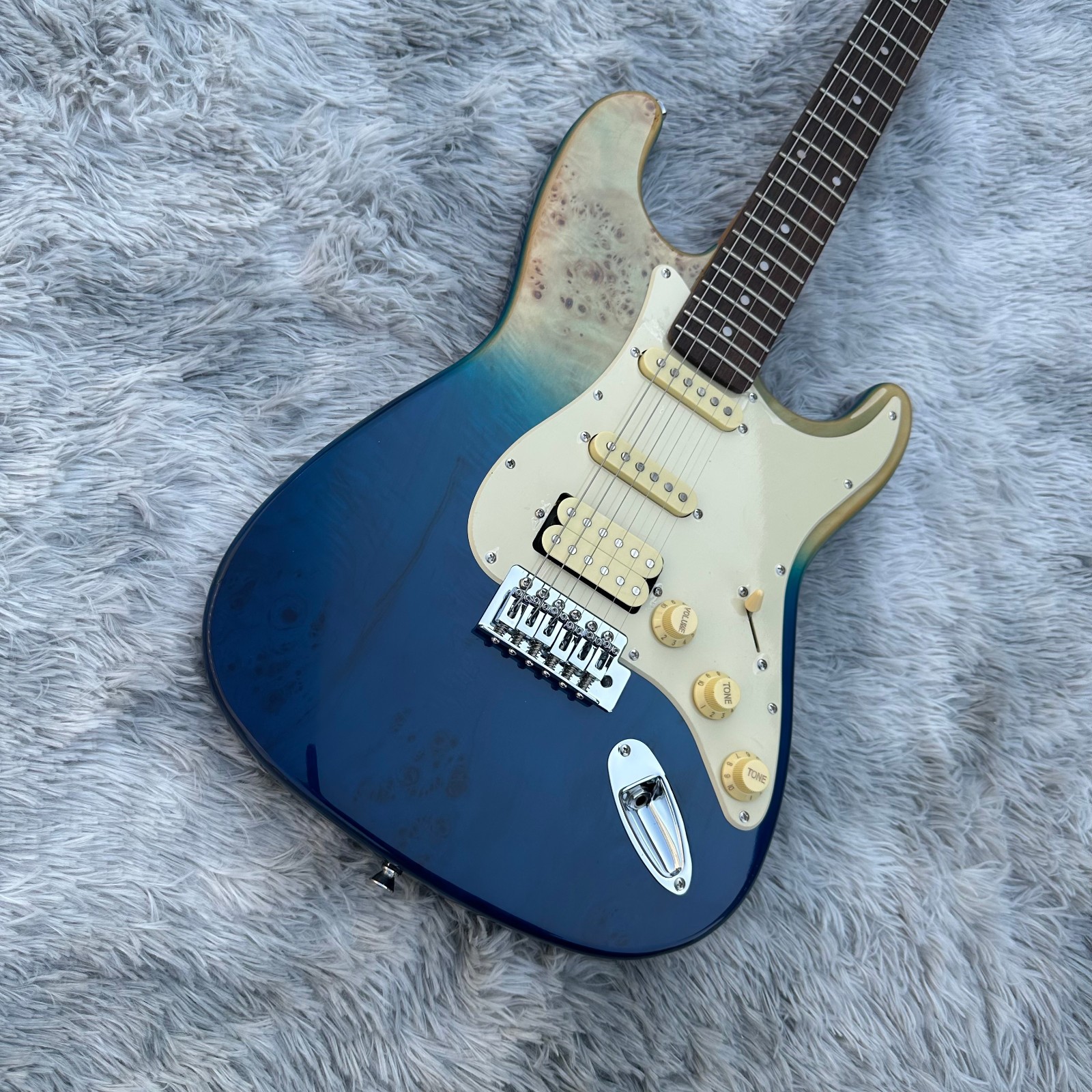 ST Electric Guitar/Stainless Steel Round Head Wire/Bull Bone String