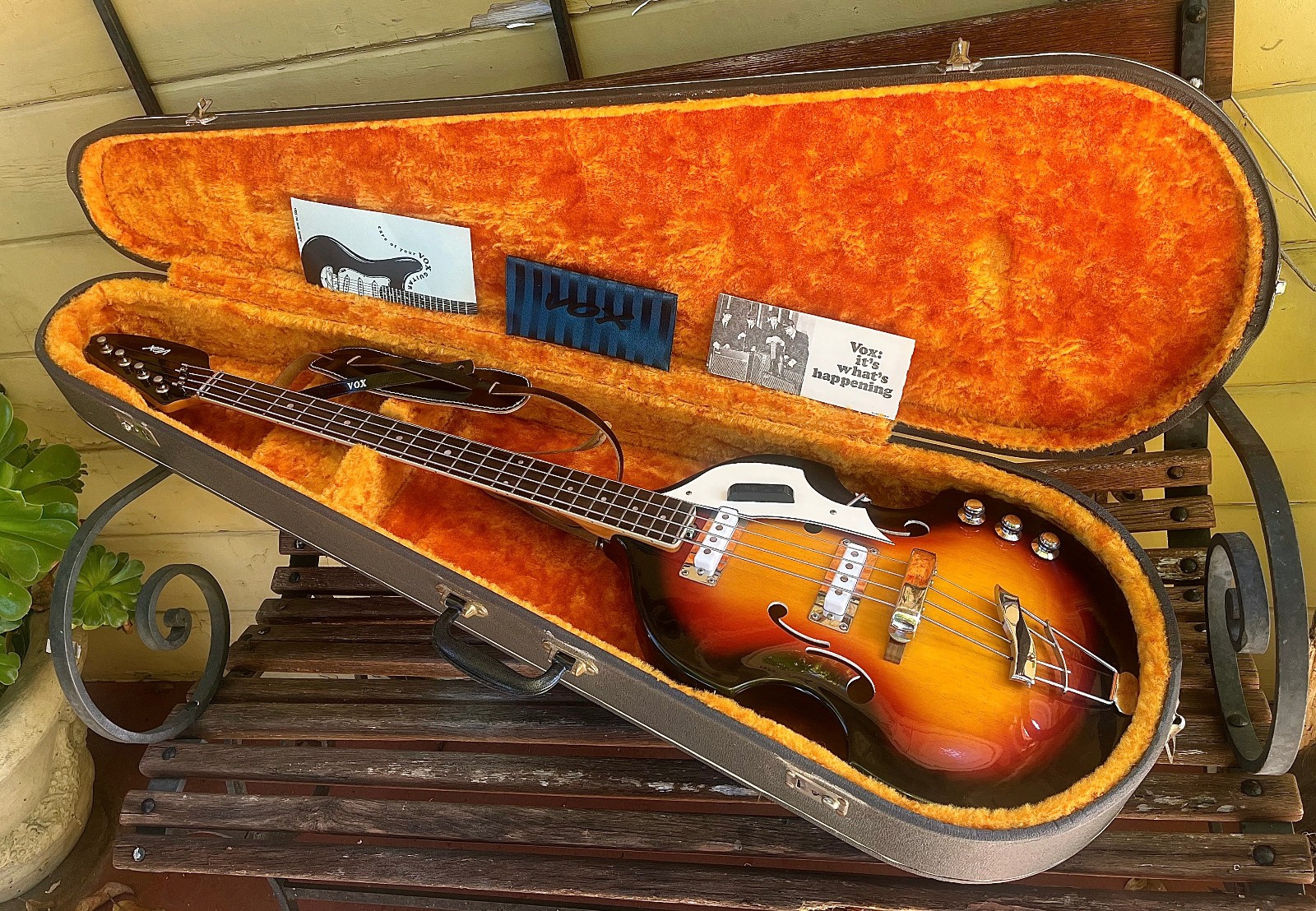 Vntg 1960’s VOX Astro IV Bass + Case Strap Case Candy USA SELLER Free Ship!! WOW