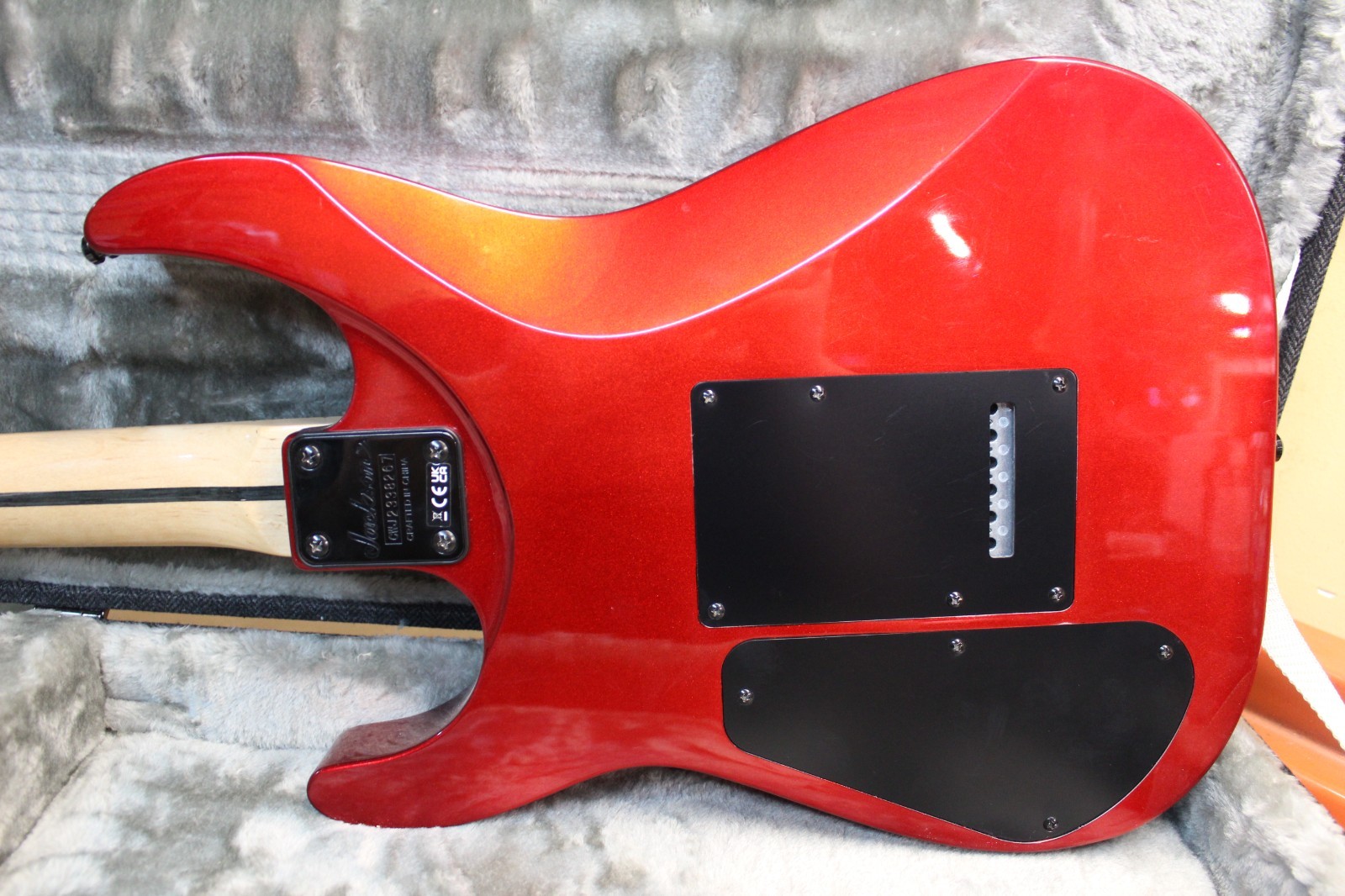 Used Charvel Pro-Mod San Dimas Style 1 HH RW – glitter red W/Hardcase