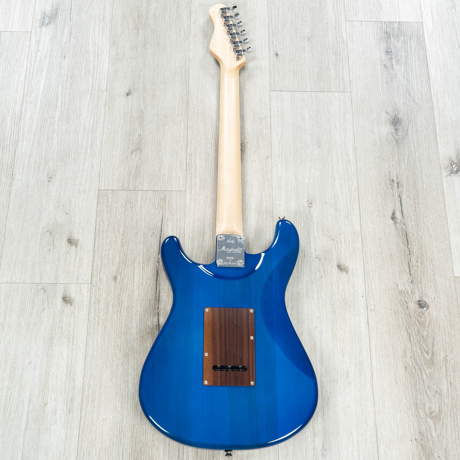 Magneto U-ONE Sonnet Modern US-2300 HSS Guitar, Rosewood, See Thru Blue Quilt