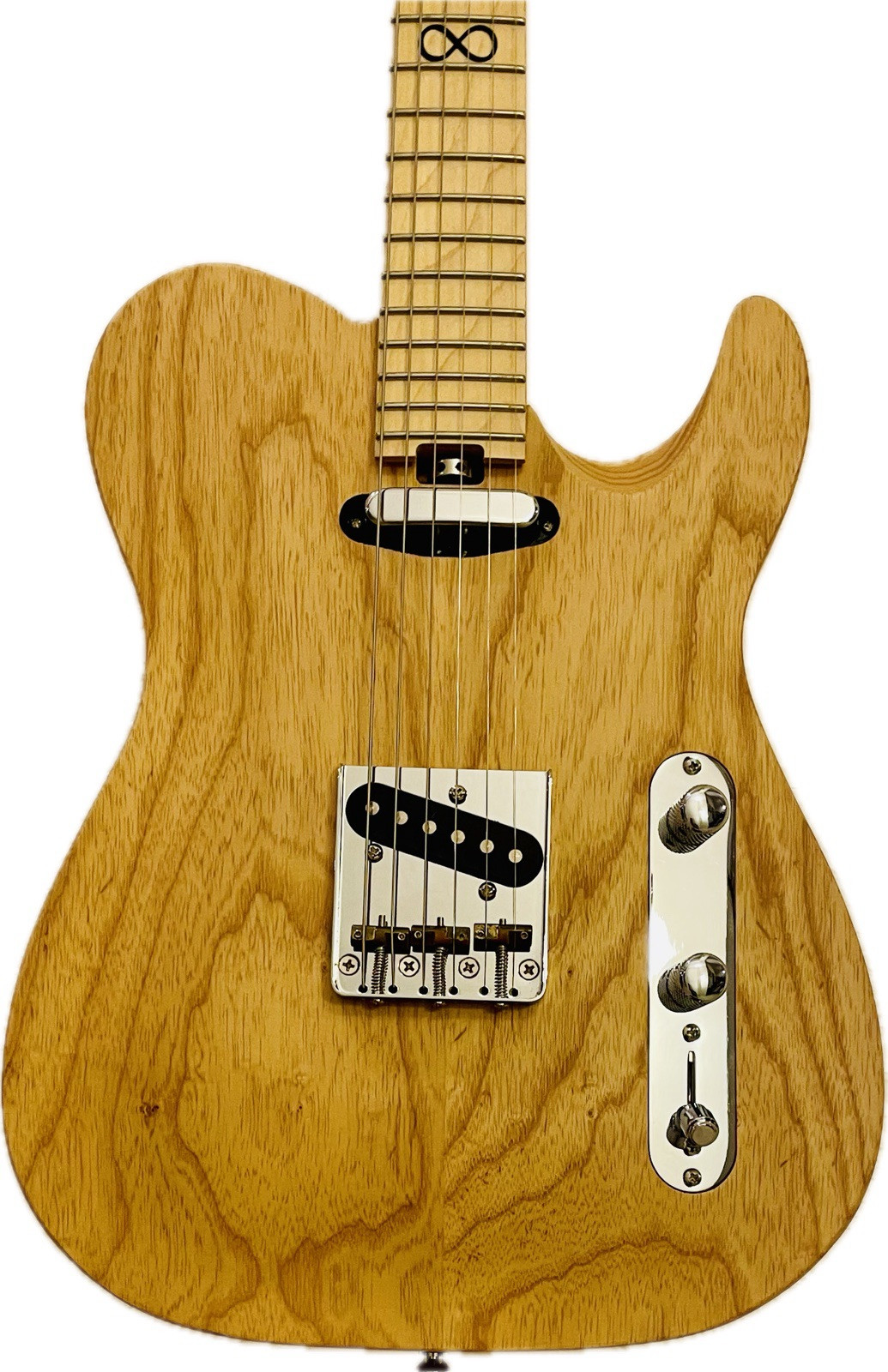 2016 Chapman ML3 Traditional Natural Ash Body Carved Top With Roadrunner Case