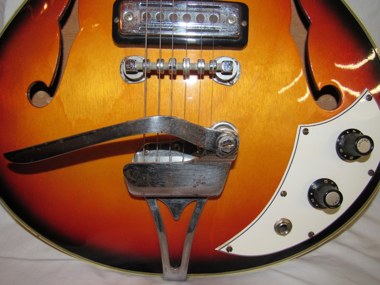 1964-1968 Teisco EP 2T Del Rey Electric Guitar “Dark Sunburst”