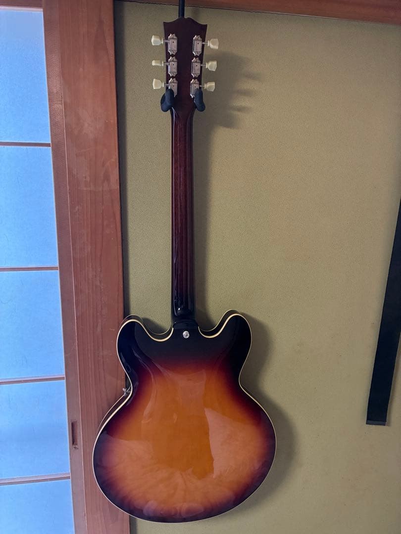 Archtop Tribute At135Stp Sunburst Semi-Aco No.MG1000