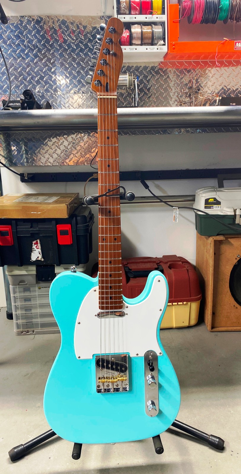 New Custom 63 64 American Telecaster Sonic Blue Nitro Satin Roasted Maple Fender