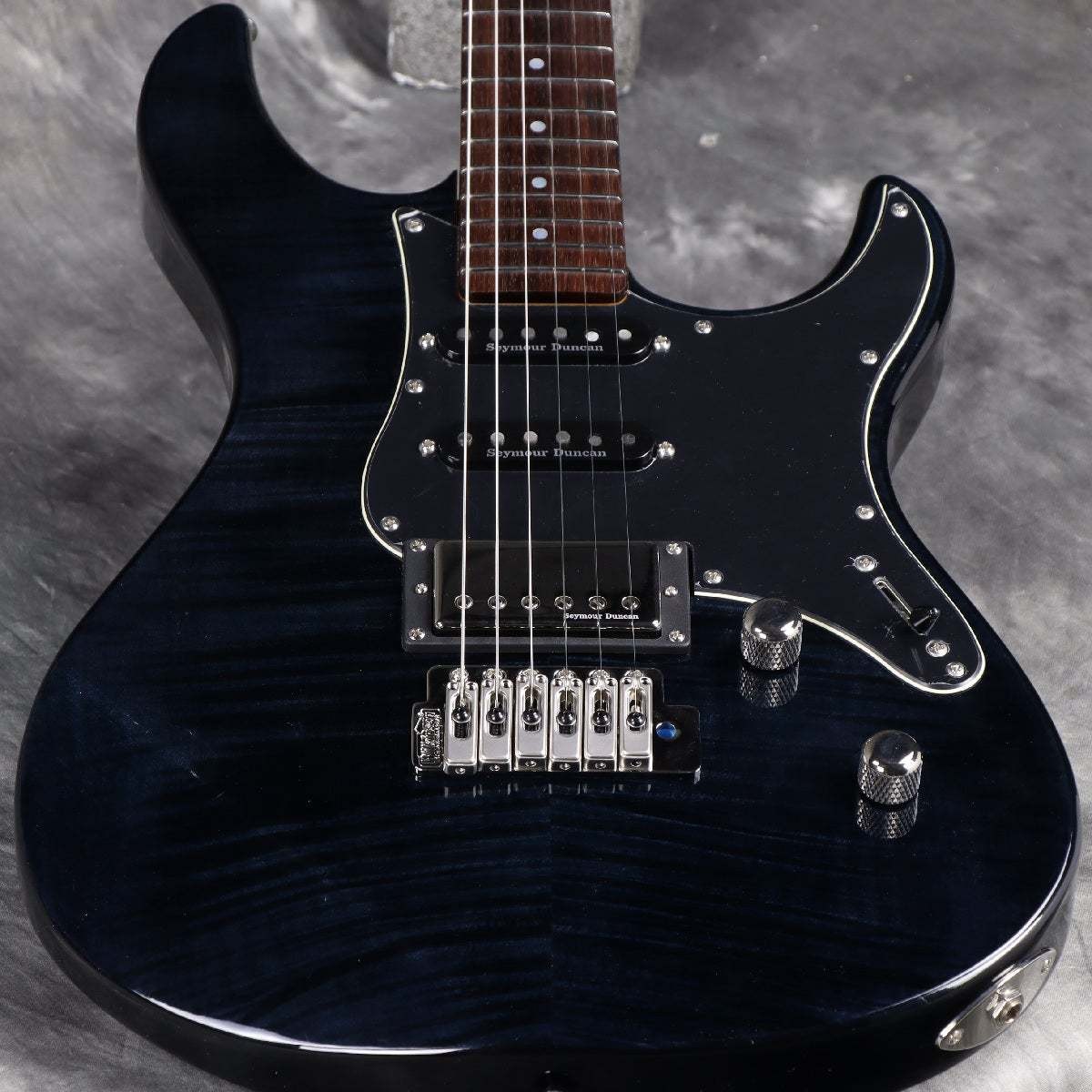 Yamaha Pacifica 612 Vii Fm Translucent Black PAC612 Viifm Tbl Used Electric