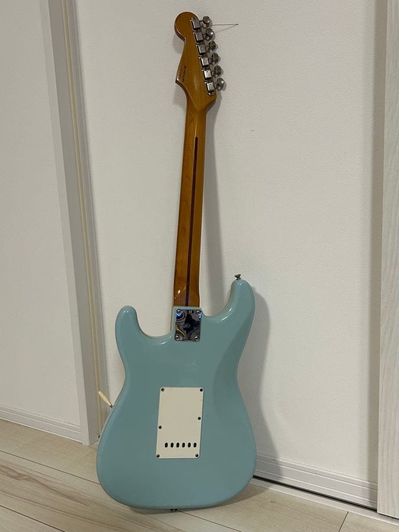 FENDER Stratocaster ’50s Mexico Electric Guitar with Strap & Hard Case
