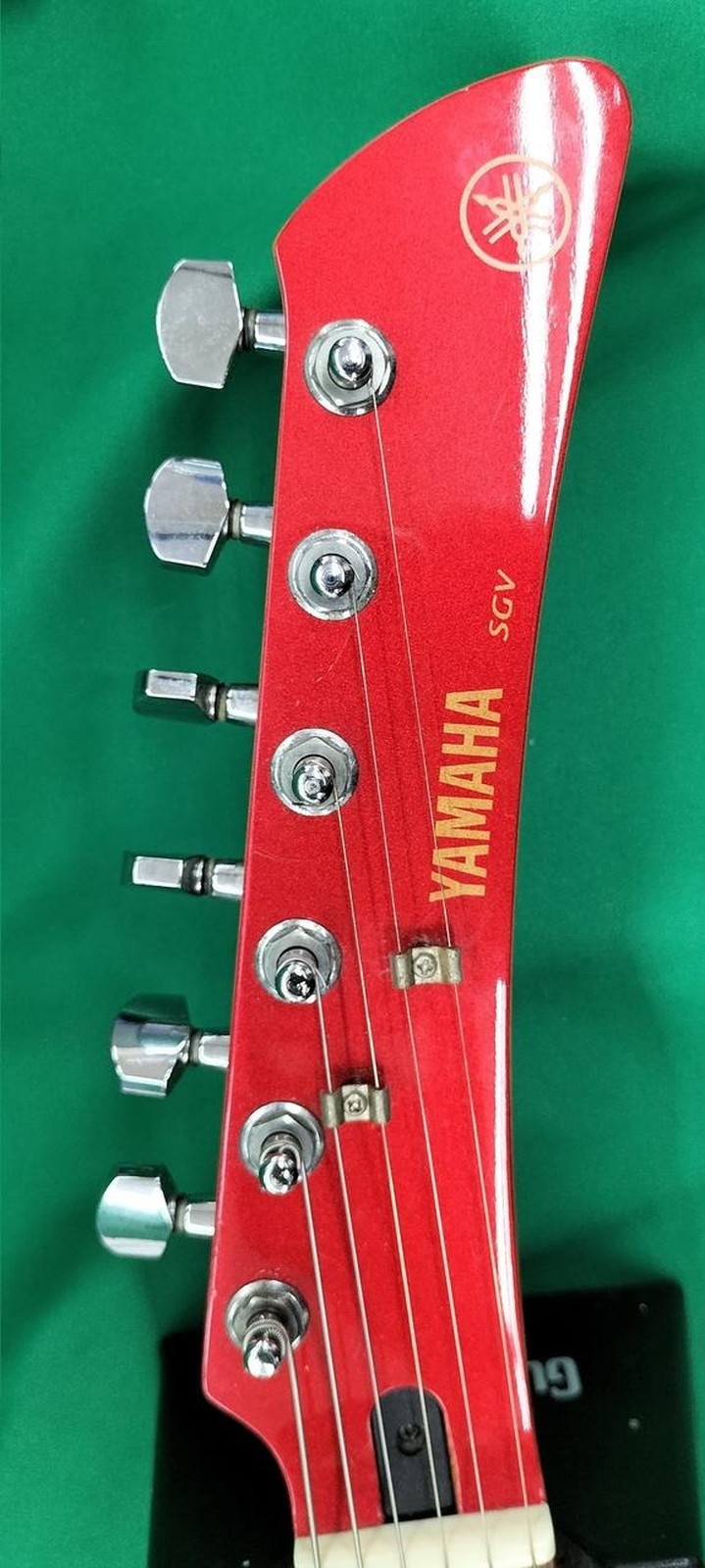 YAMAHA SGV-300 Used Alder body Maple neck Rosewood fingerboard Red w/Gig case