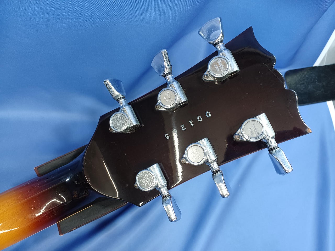 YAMAHA SL-800S Les Paul type Electric Guitar