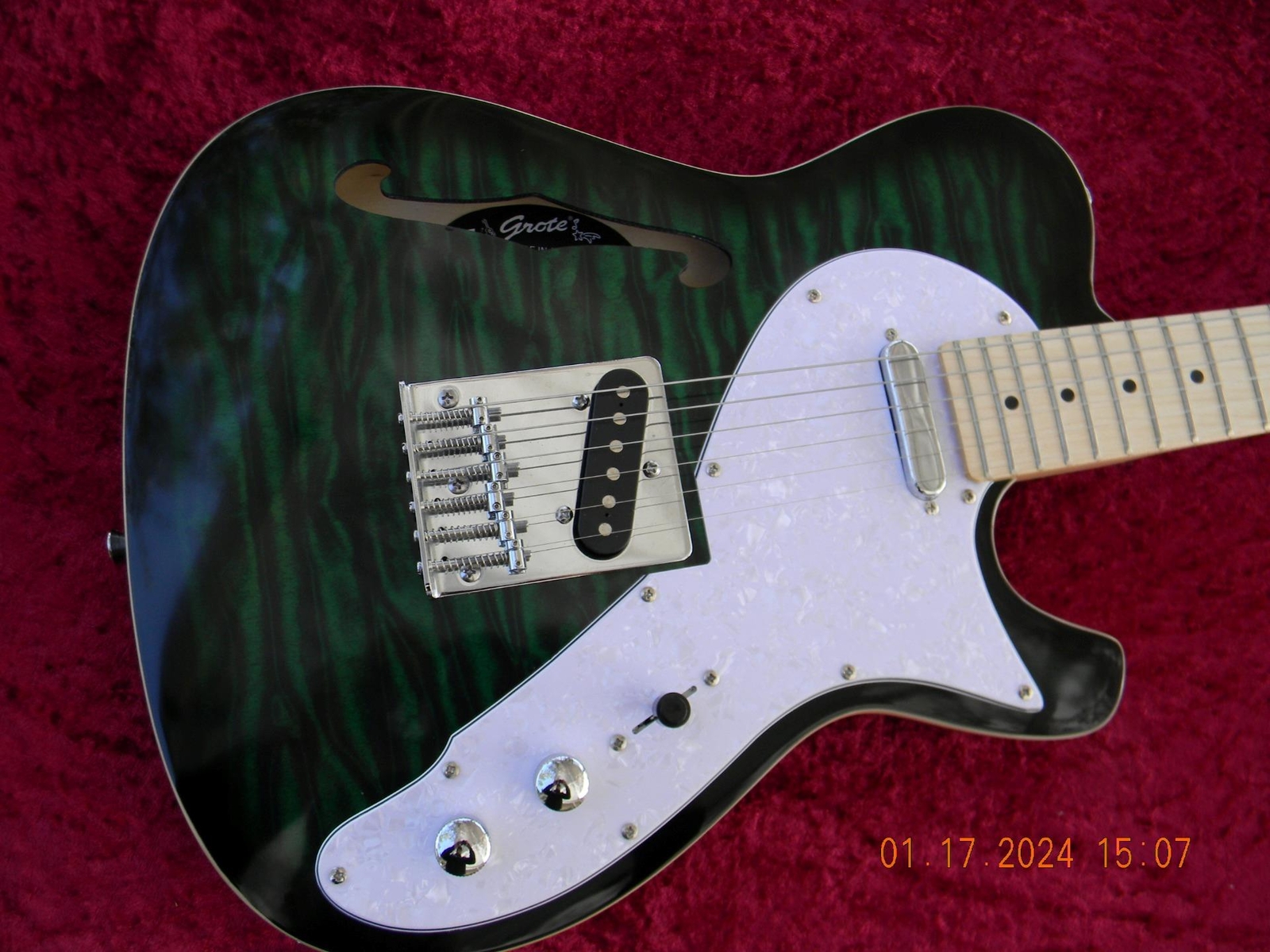 Grote GT-150 Super Series Semi Hollow F Hole Flame Top Electric Guitar, Nice