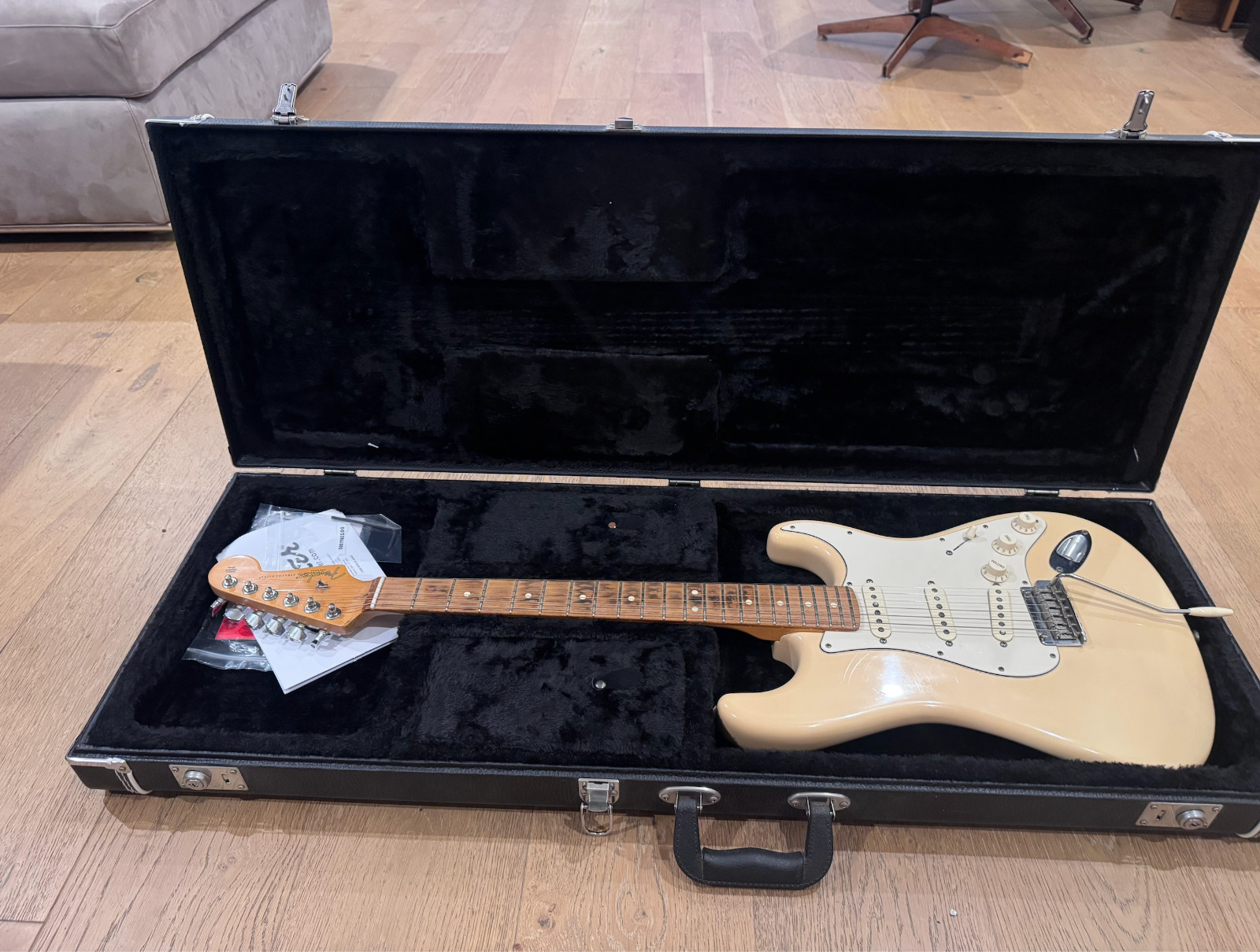 Fender American Standard Stratocaster 2015 – Olympic White / Maple – 100% Origin