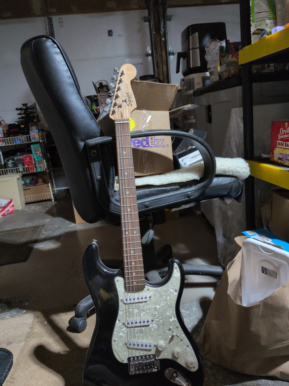 Squier Stratocaster SSS Electric Guitar Black White Pearloid Pickguard