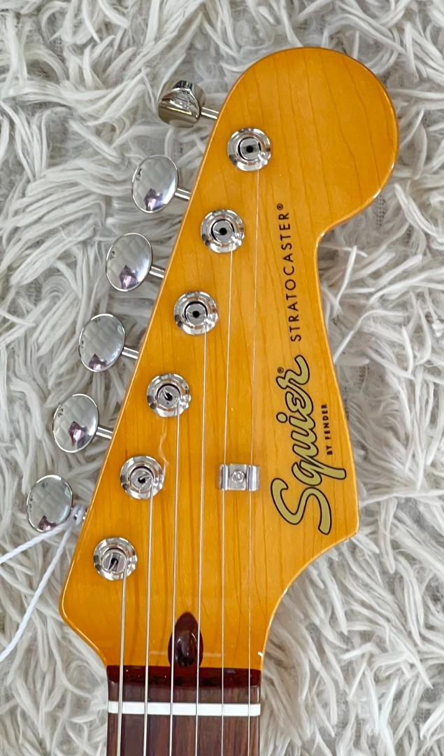 Squier by Fender Classic Vibe 60s Stratocaster, Laurel Board, Lake Placid Blue