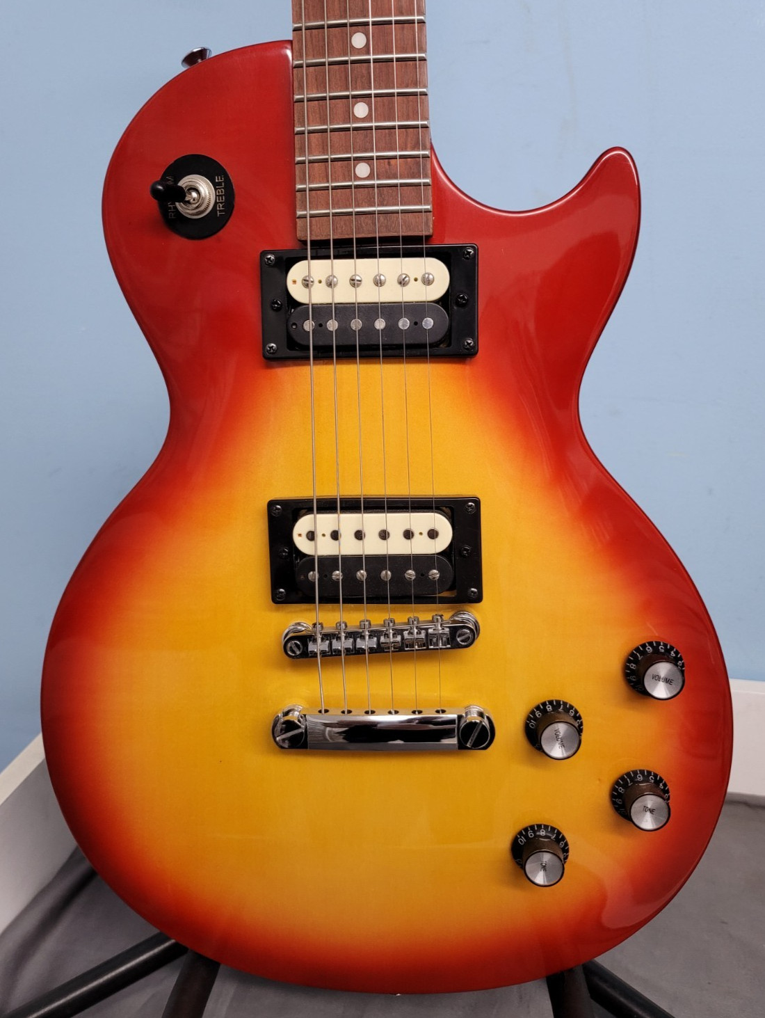 Epiphone Studio LT Les Paul Model Red Sunburst Electric Guitar