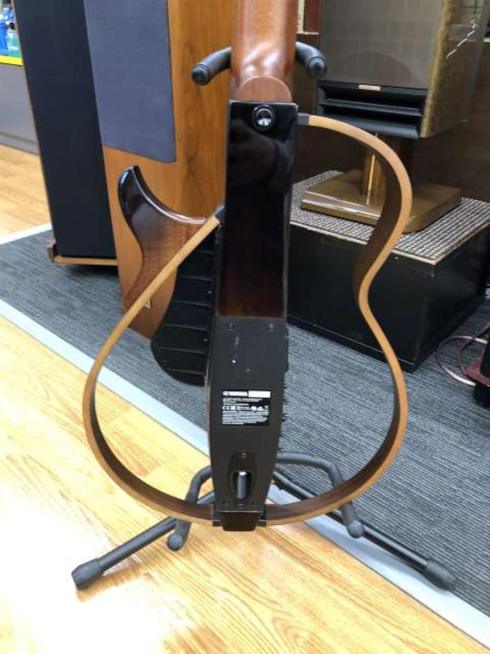YAMAHA SLG200N TBS silent guitar in pristine condition With gig-bag from Japan