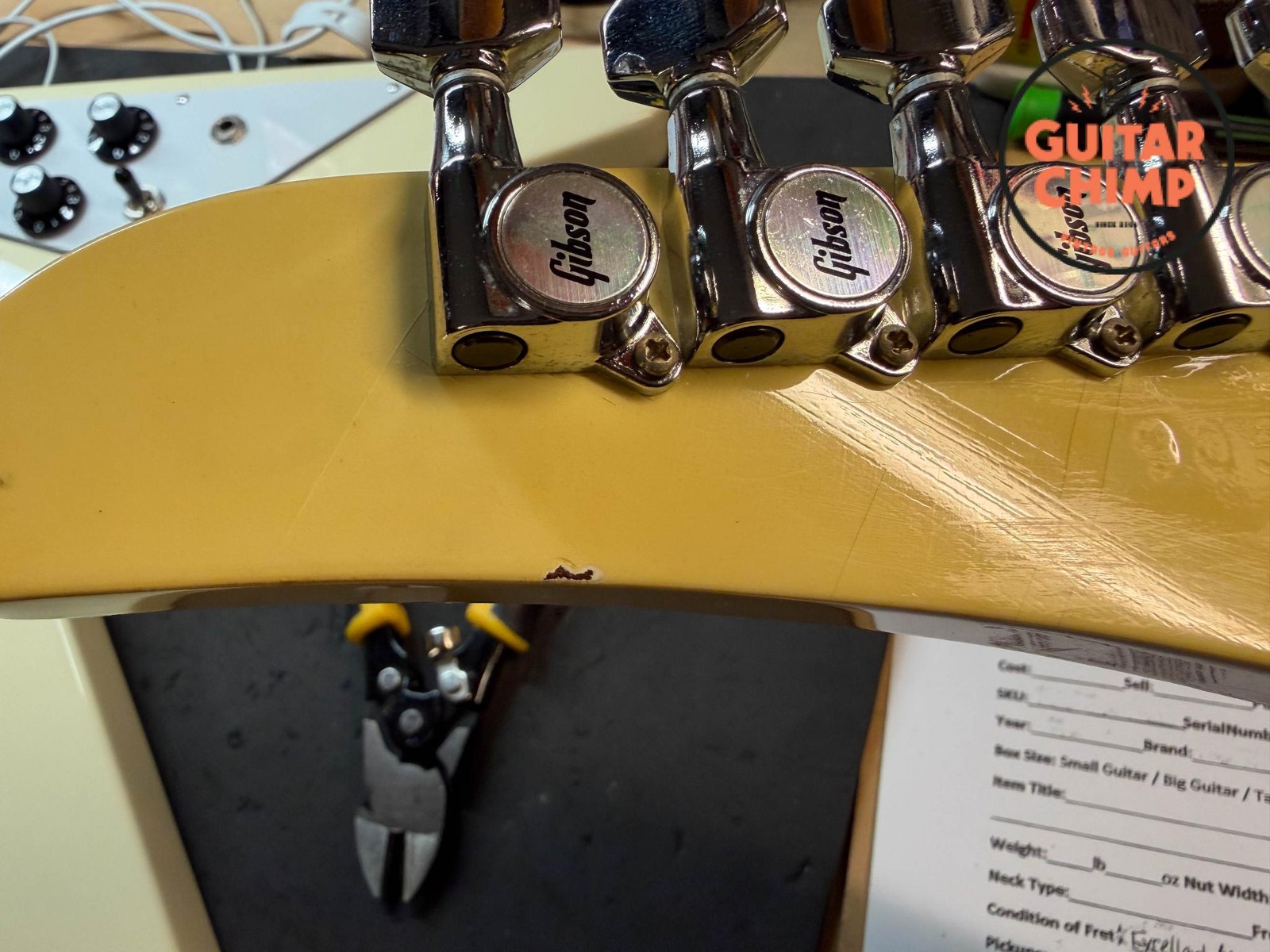 1997 Gibson Explorer ’76 Reissue – Classic White | Original Case | Vintage Patin