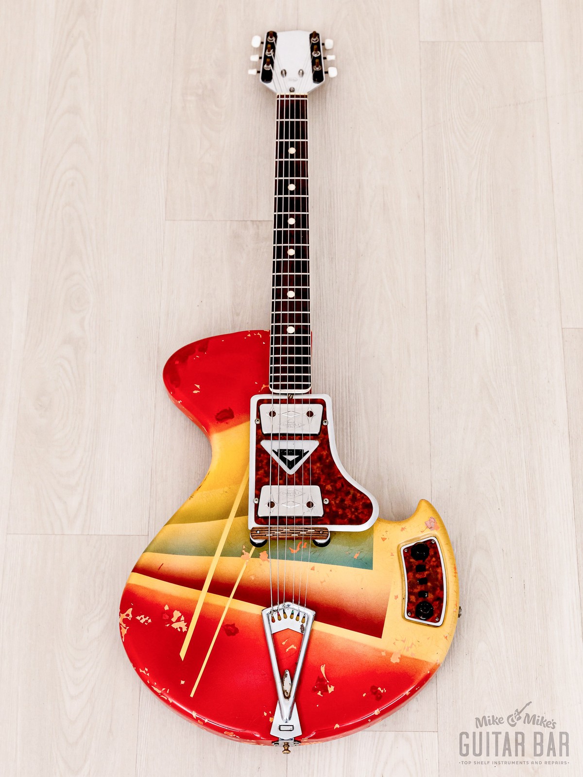 1960s Wandré Rock Oval Vintage Aluminum Neck Guitar w/ Case, Italy