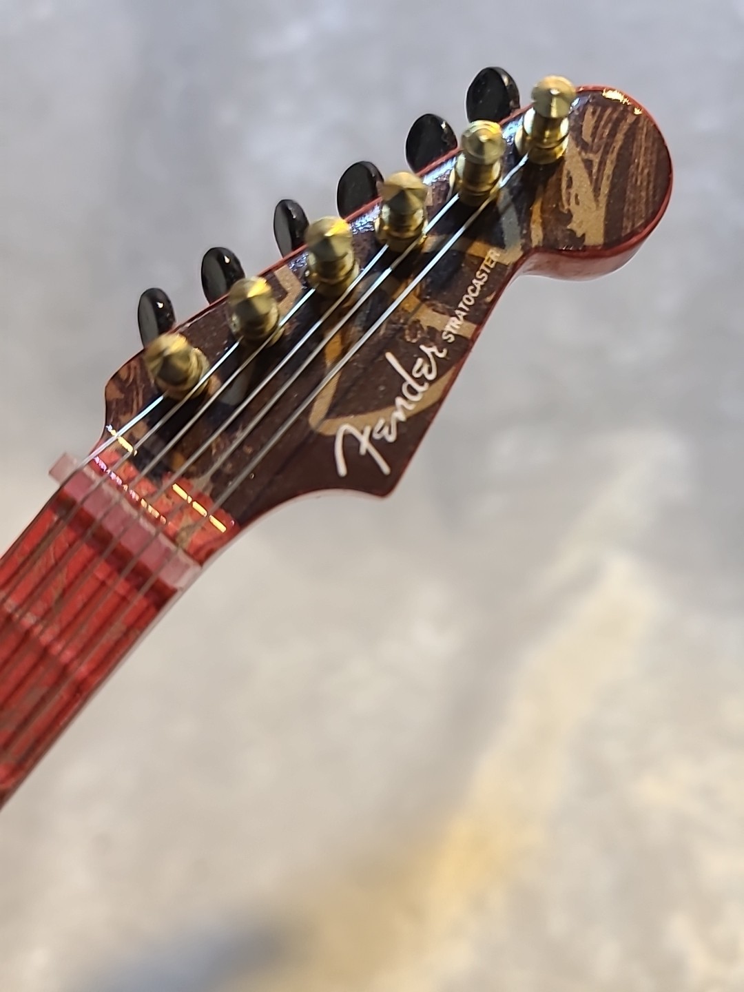 Vintage Guitar Mania Mini Fender Guitar Stratocaster No 12064 Eye Of A Stranger