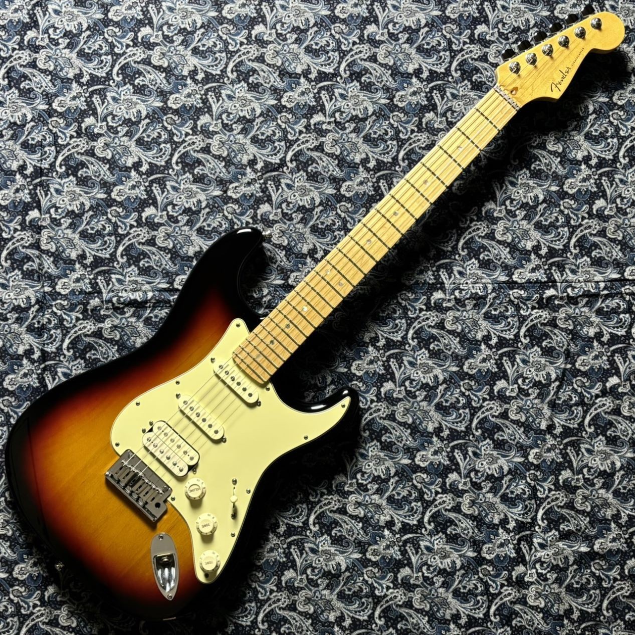 Fender American Deluxe Stratocaster HSS 3-Color Sunburst 2007 3.61kg USA Used