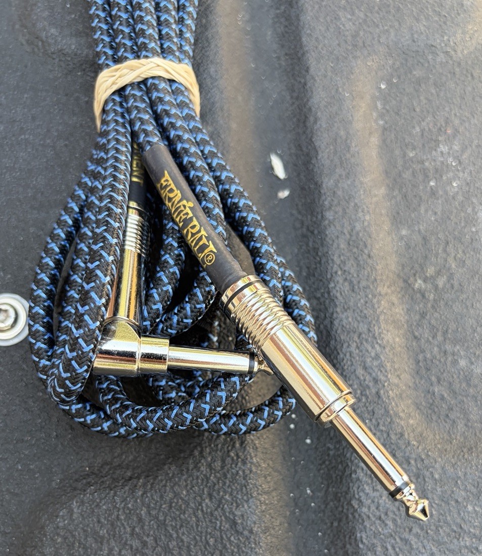 Ernie Ball Braided Straight To Right Angle 25 Ft Blue/black Cable