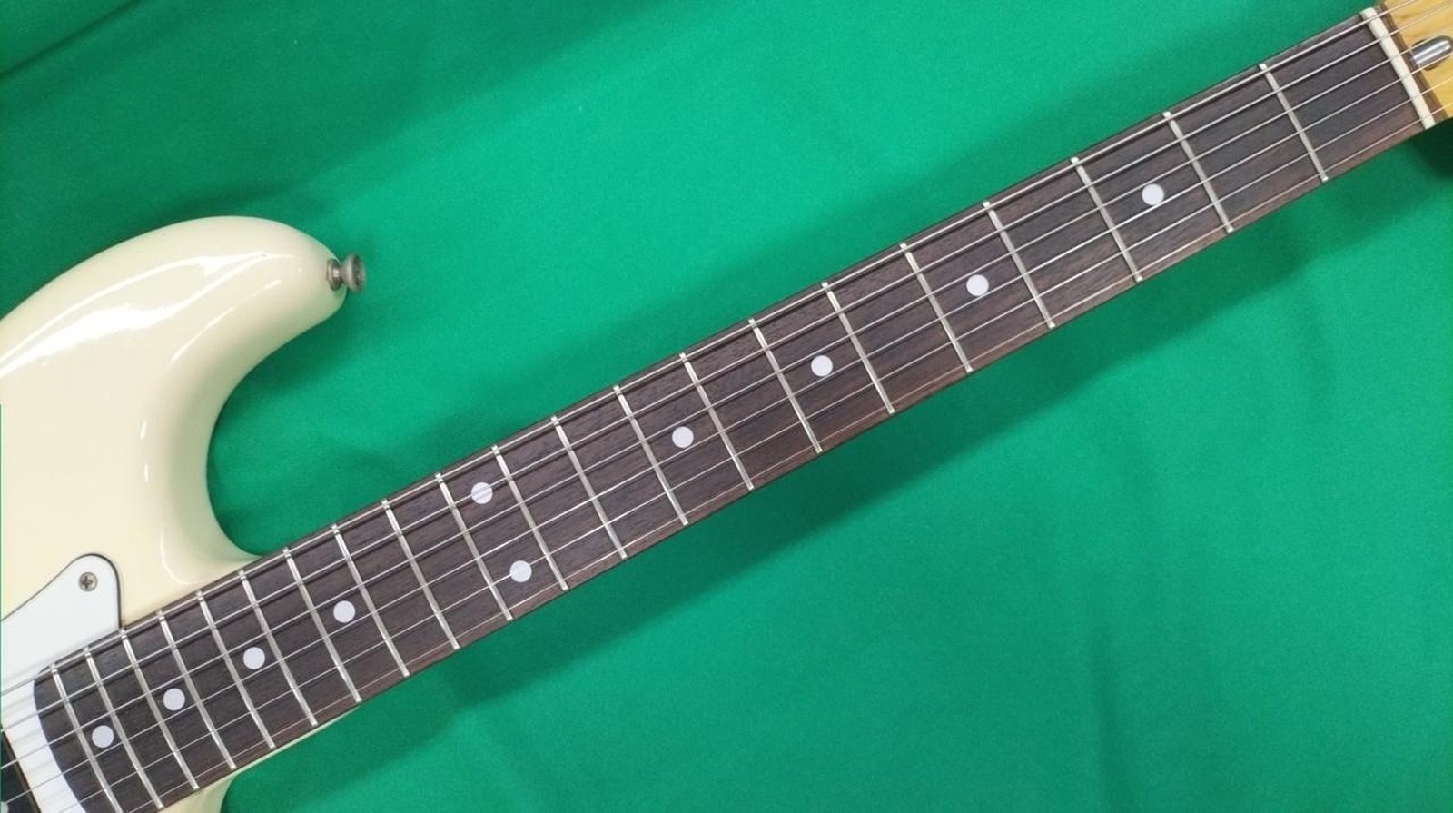 FENDER JAPAN ST72-70 Used 1985-1986 Alder body Rosewood fingerboard w/Soft case