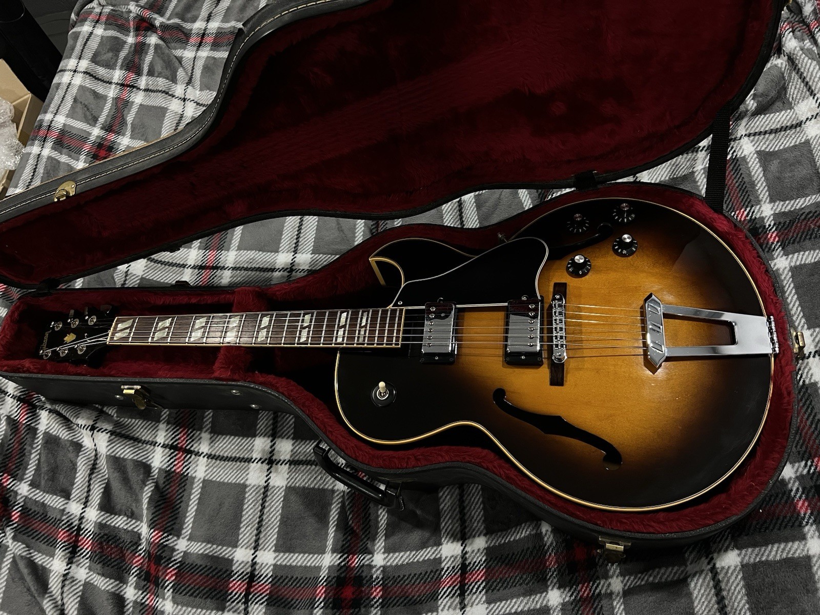 1980 Gibson ES-175 guitar, all original Bery Good condition