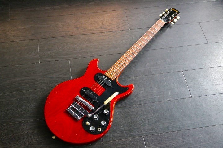 Gibson Melody Maker Red with hard case original tremolo arm 1965 Electric Guitar
