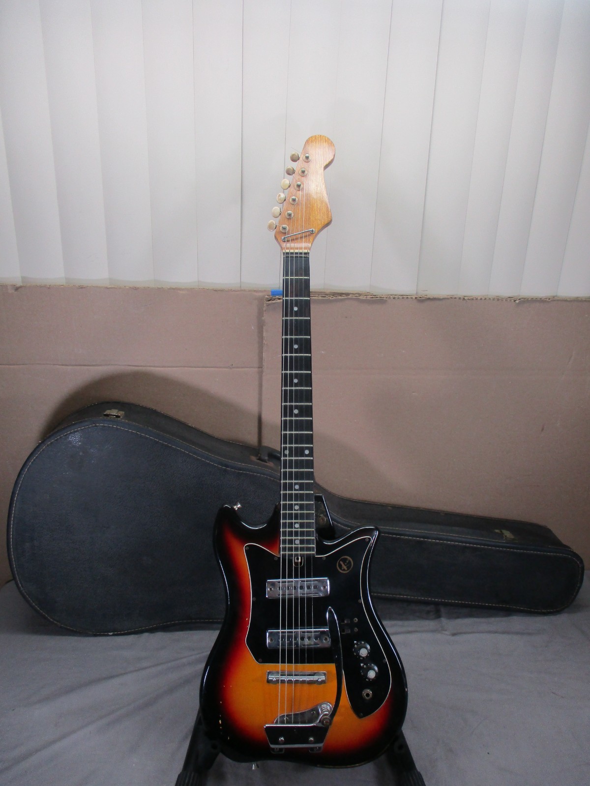 Vintage 1970’s Kay Teisco ET-200 Electric 6-String Guitar Sunburst with Whammy