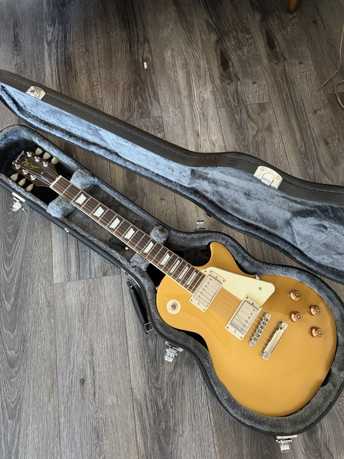 Epiphone Les Paul Standard 50s Metallic Gold Inspired by Gibson Electric Guitar