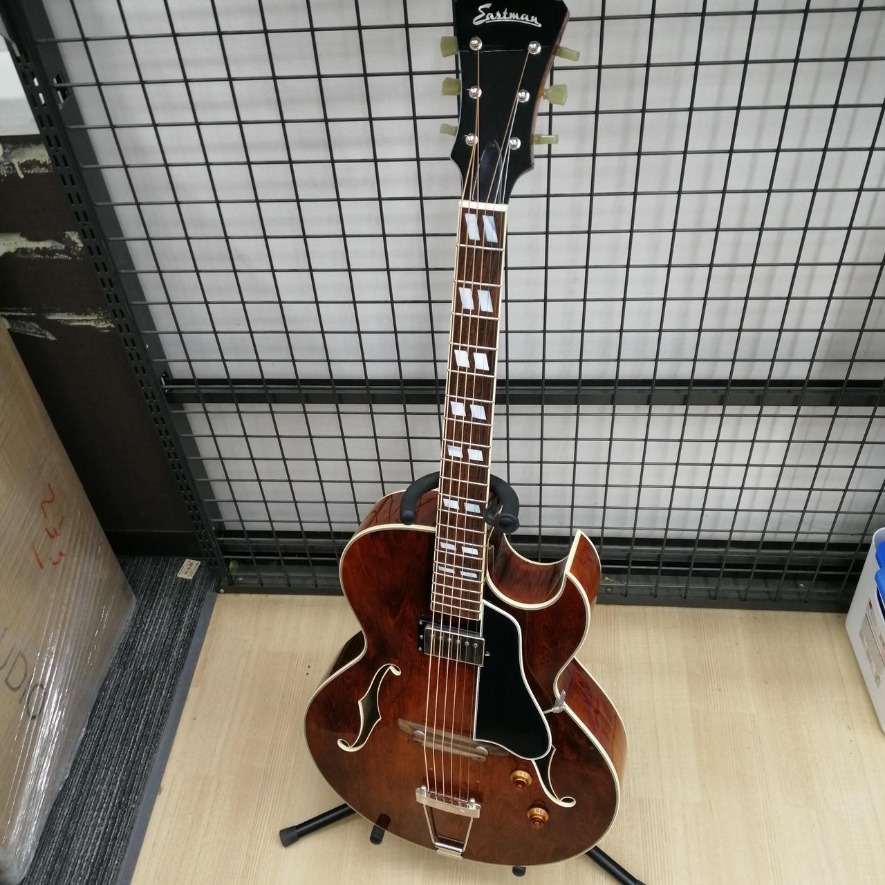 [EASTMAN] AR-175CE Antique Red Used 2014 Maplebody Rosewood fingerboard Hardcase