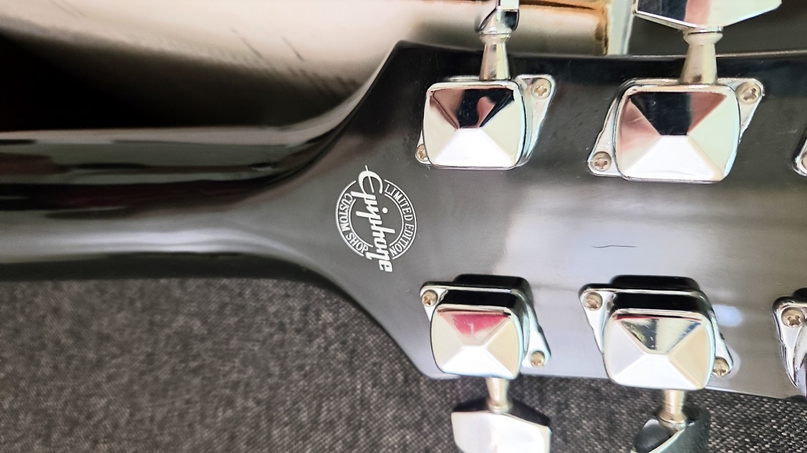 2011 Epiphone Special II ‘Limited Edition Custom Shop, Monster drink