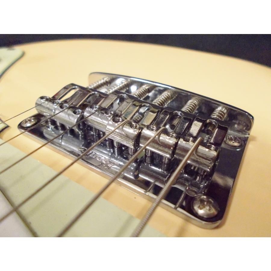 Ibanez AZ Essentials AZES31-IV (Ivory)