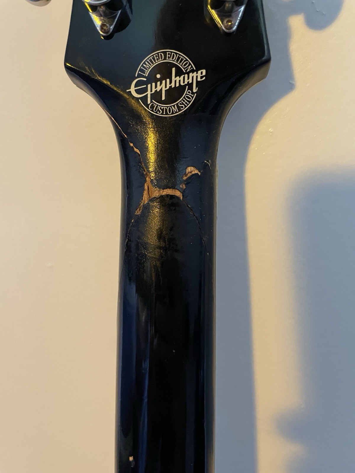 Epiphone Les Paul Custom Sliverburst 2007 Broken Headstock