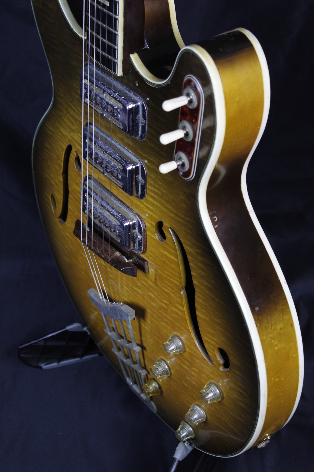 1960’s Harmony H75 USA Made Vintage Maple Hollow-Body w/DeArmonds & HSC
