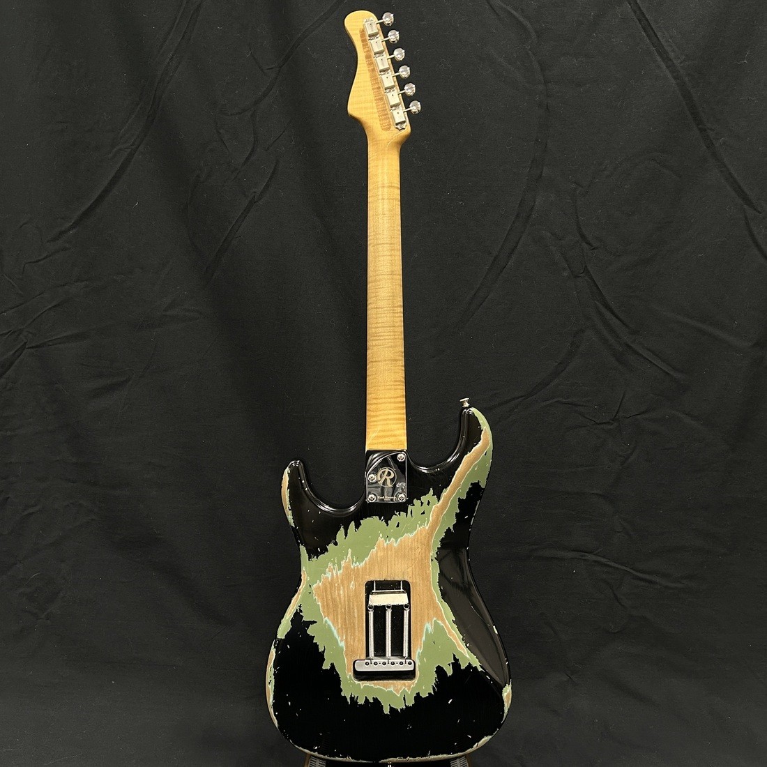 Electric Guitar Red House Piccola S SSH Black Green Heavy Aged Sound Messe 2025
